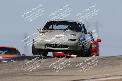 media/Oct-26-2025-CalClub SCCA (Sun) [[8ce1e69566]]/Group 5/Grapevine/